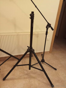 stojan na reproduktor - 2