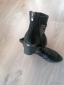 Dámské boty - 2