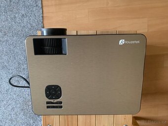 Projektor Houzetek - 2