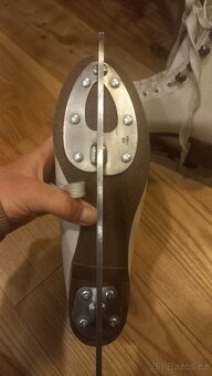 Dívčí brusle vel. 35 (220 mm) - 2