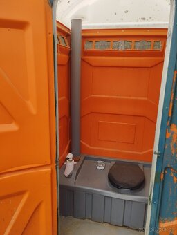 Mobilní WC - 2