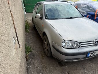 Golf 4 třídvéřo - 2