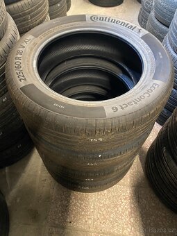 149) SADA PNEU CONTINENTAL 225/60 R18 - 2