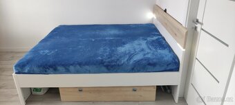 Postel 200x180 cm - 2