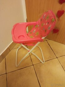 Jídelní židlička pro panenku - 2