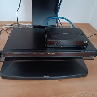 Televize Panasonic,setobox a DVD přehrávač +televizní stolek - 2