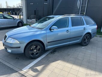 Škoda Octavia 1.6 MPi climatronic, zimní/letní - 2