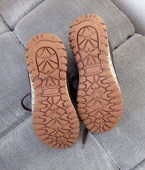 Pánské polobotky Umbro , vel. 42 / 7,5 - 2