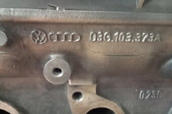 Hlava motoru 03G103373A 2.0Tdi 16V BMR BYL BKD BRD BMN - 2