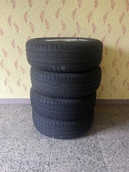 Originál VW ALU kola 6Jx15 H2 ET 38 + letní pneu Fulda 195/ - 2