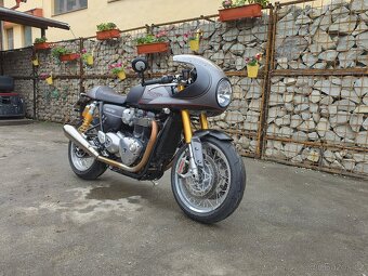 Triumph Thruxton R - 2