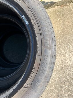 Pneu 205/55 r16 - 2
