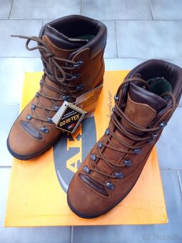 Nepromokavé trekové boty AKU CONERO NBK GTX, vel.UK10,5 - 2