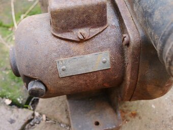 Historický ventilátor AEG litinový - 2