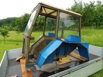 Kabina zetor - 2