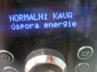 Prodám starší kávovar DELONGHI Cappuccino-2200 kč. - 2
