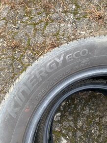 185/65R15 - 2