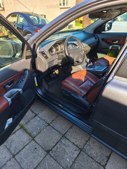 Volvo XC90 - 2