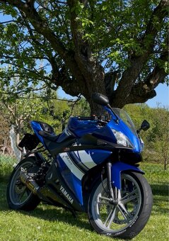 Přední blinkry YZF R125 2009 - 2