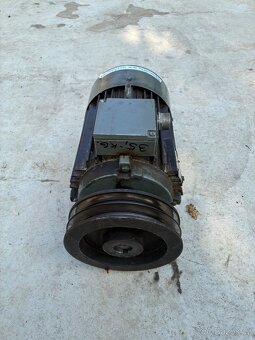 Elektromotor 3kw MEZ Mohelnice 380/220 - 2