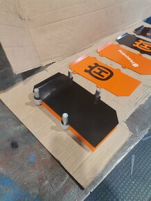 Drzak motorove pily - 2