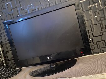 Dobrý den Prodám televizi LG - 2