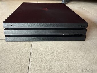 PLAYSTATION 4 Pro 1 TB OVP - 2
