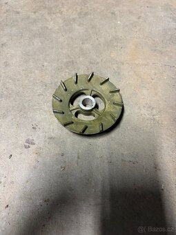 Řemenice alternátoru na Octavia, Felicie, Spartak - 2