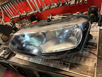 Levé světlo Škoda rapid - 2