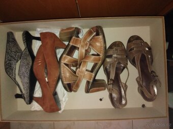 Různé zachovalé boty - 2