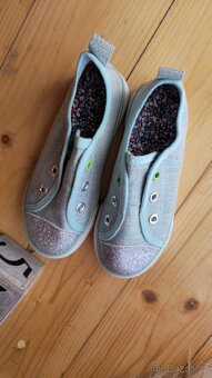 Nové tenisky se třpytky - 2
