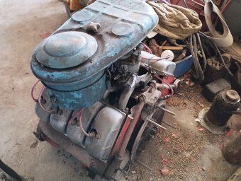 Motor Tatra 603 - 2