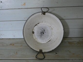 Starý smaltovaný vandlík - 2