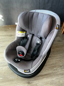 Autosedačka a základna besafe - 2