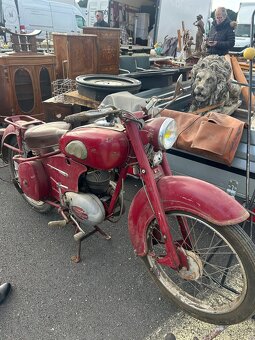 Motocykl veterán - 2