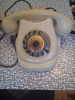 Retro telefony - 2