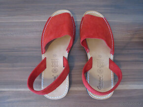 Nové dámské červené kožené sandály - 2