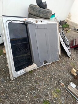 Mercedes vito Viano 639 pravé šoupaci dveře - 2