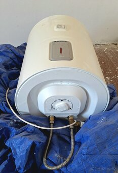 Elektrický ohřívač vody ARISTON - 2