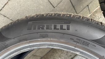 Zimni Pneu 235/55/R20 Pirelli - 2
