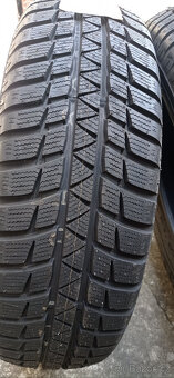 Zimní Falken 215/70/R16 - 2