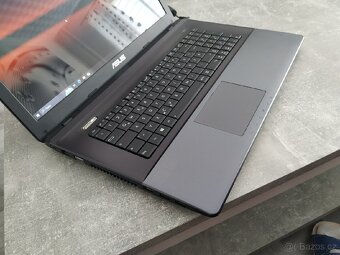 Asus K75DE - 2