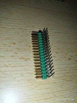 pozlacený konektor 2×12 (Pin Header – 2.54 mm, zahnutý) - 2