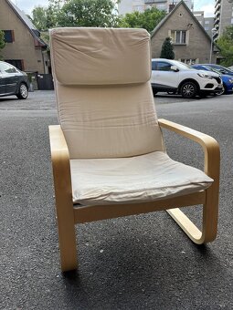 Nabízím klasické IKEA křeslo POANG z ohýbaného dřeva - 2