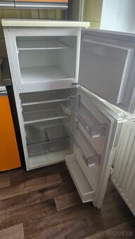 lednička s mrazákem - 2