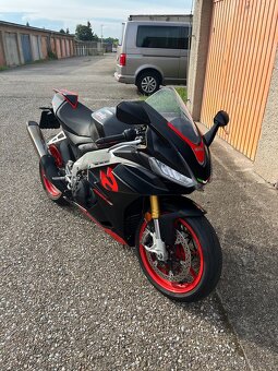 APRILIA RSV4 1100 - 2
