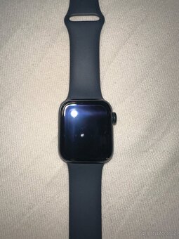 Prodám Apple Watch SE 2. generace 40mm - 2