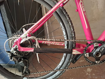 Dívčí horské kolo 27,5" věk 10 - 15 let. velmi lehké - 2