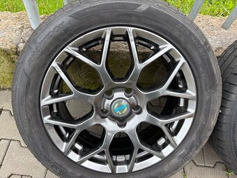 VOLVO V40 letni sada 7x17 - 2