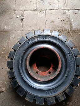 Kompl.obuti VZV Linde typ 350,391 - 2